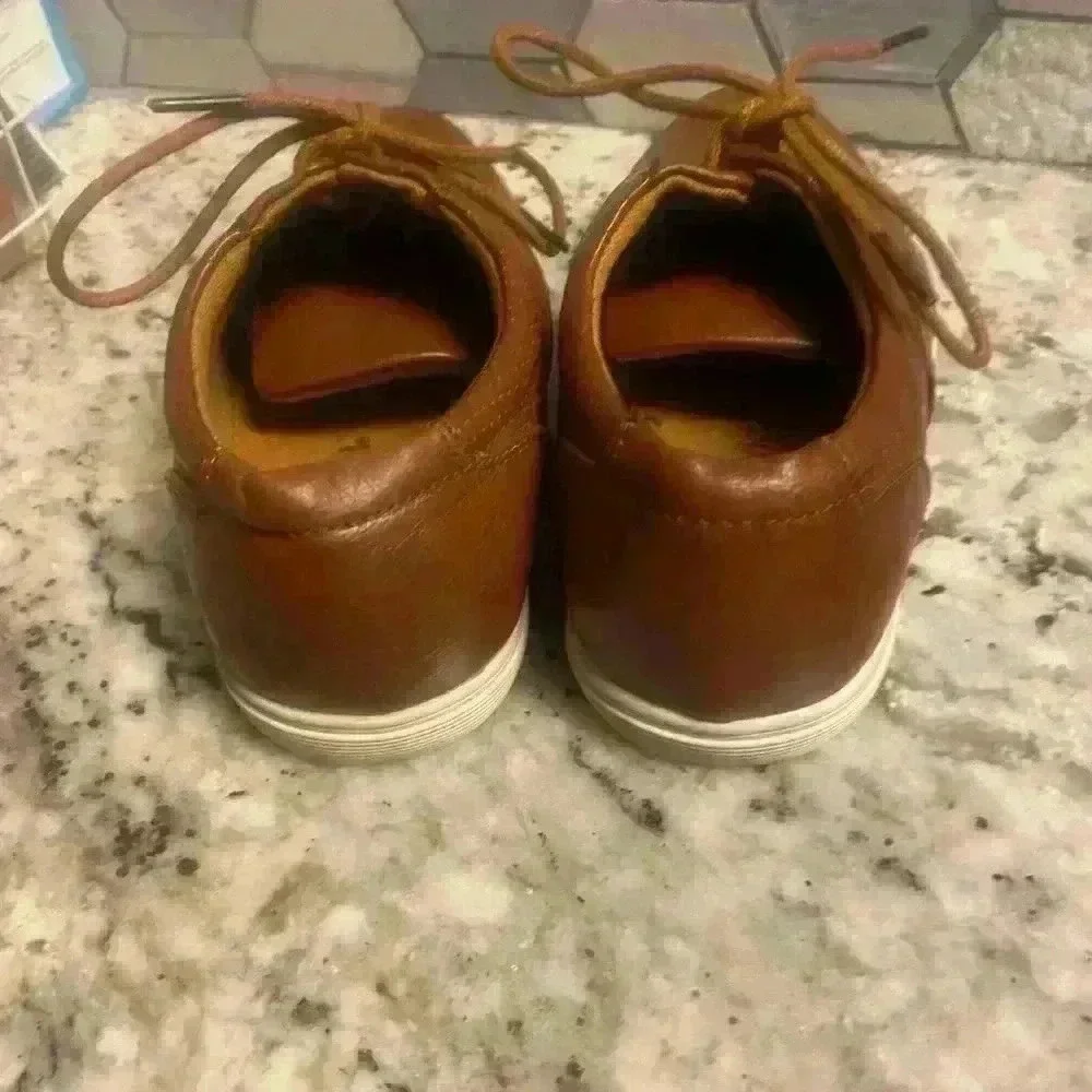 Boys brown casual shoes size 2M